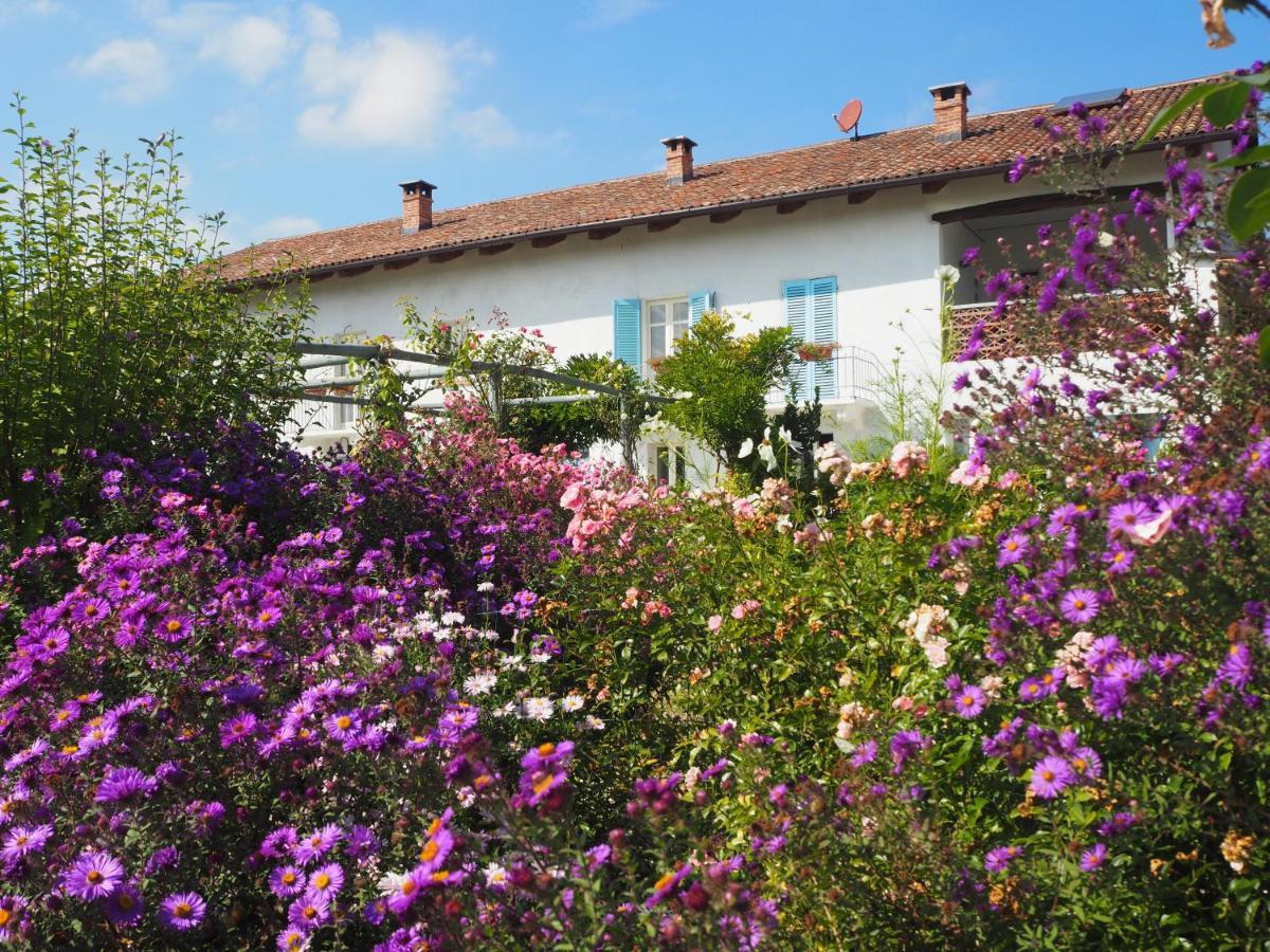 Bed and Breakfast Casa Del Roseto Belveglio Exterior foto