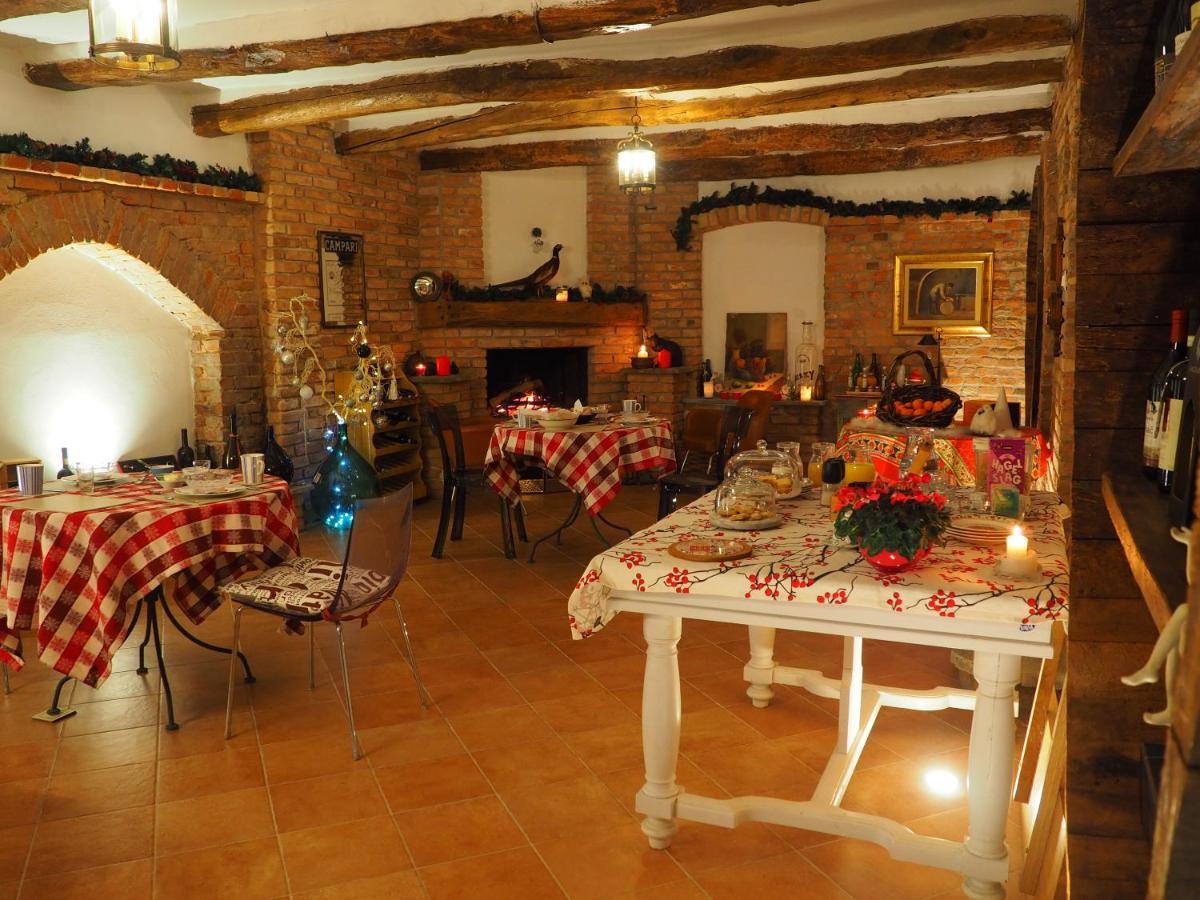 Bed and Breakfast Casa Del Roseto Belveglio Exterior foto